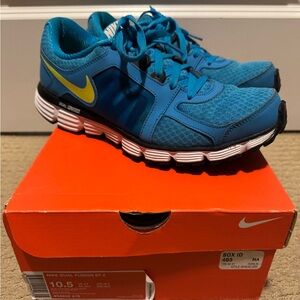 Nike Dual Fusion ST 2 Blue and Bright Green Sneakers